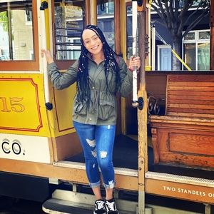 Meet your Posher, Angelica